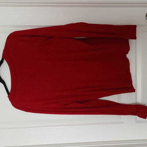 Top - Picture 2 of 2